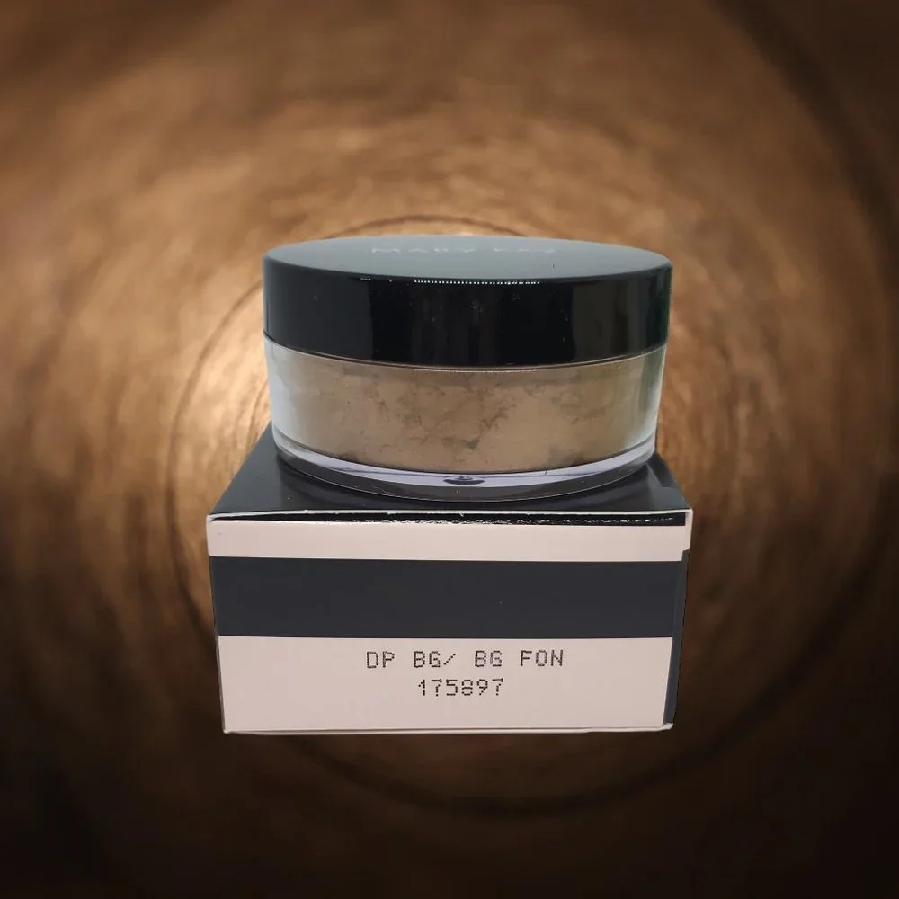 Deep Beige Silky Setting Powder - Mary Kay